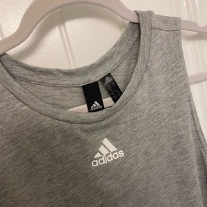 Women’s Gray Workout Crop Top
